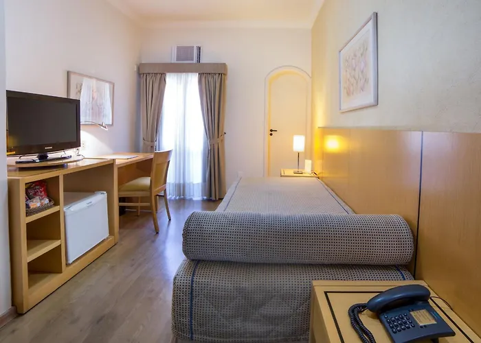 Cardum Hotel